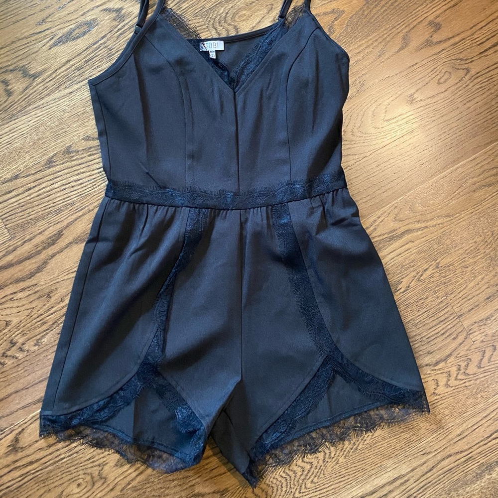 M- Lace lined black romper
